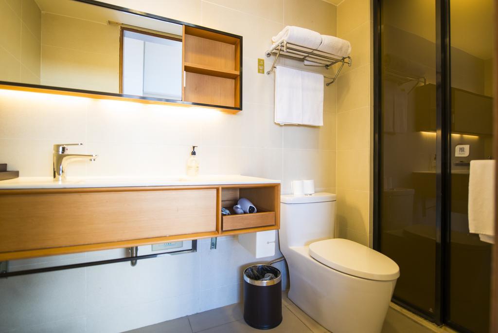 Ji Hotel Kunming Green Lake Branch Экстерьер фото
