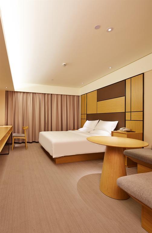 Ji Hotel Kunming Green Lake Branch Экстерьер фото